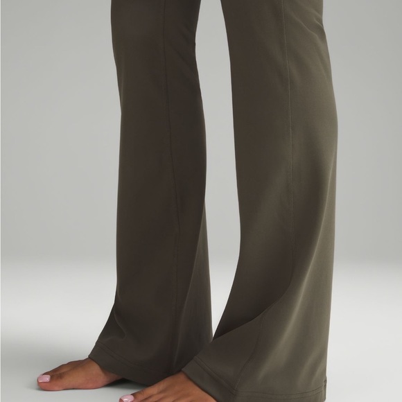 Lululemon Groove High Rise Flare leggings leggings - Picture 4 of 11